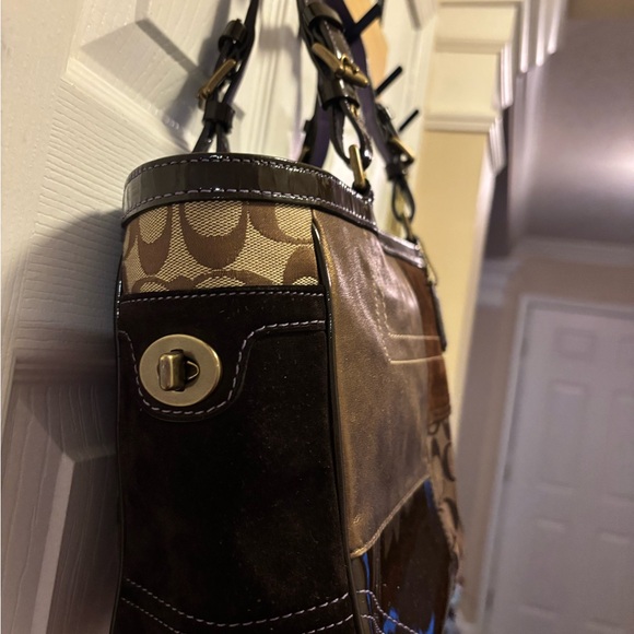 Coach VINTAGE H05J-8F69 Patchwork Suede/Leather/Metallic/Jacquard Zip Tote EUC - Picture 3 of 16